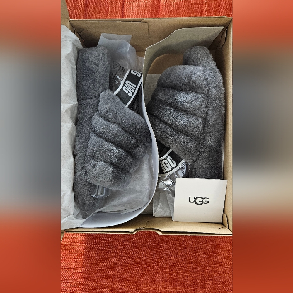 NWT UGG Fluff Yeah Slide Gray Sz 9
